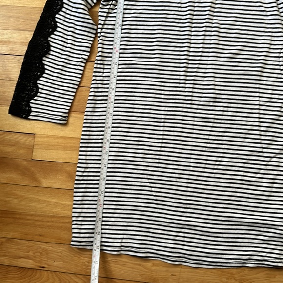 Stork & Babe Women’s Maternity Stripped Shirt Size Small - Picture 4 of 9